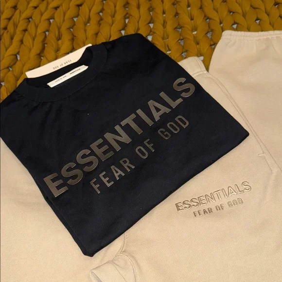 Fear of God Essentials Black Tee and Cream Joggers - Picture 7 of 9